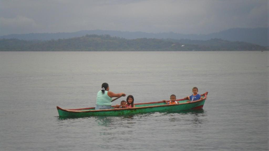 Hotel Tierra Verde Bocas del Toro Экстерьер фото